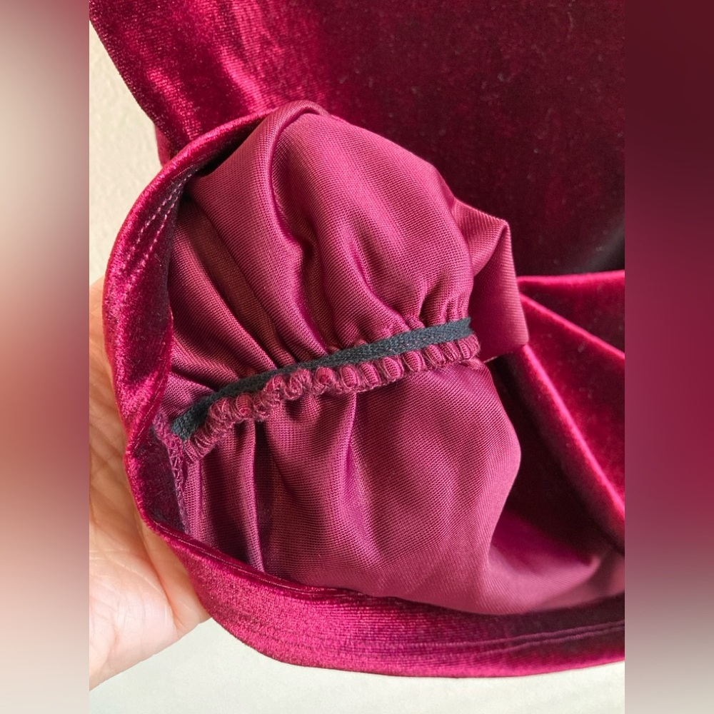 Crystal Sky Velour Midi Dress in Deep Wine/Burgundy Size M - Picture 8 of 8